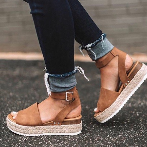 ⭐️Size 9 only best seller tan espadrille sandal - Picture 2 of 3